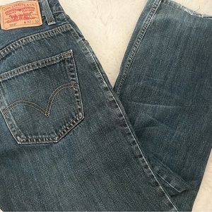 LEVI’S Dark Rinse Relaxed Fit Jeans
